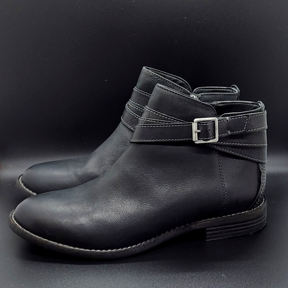 Women's Clark's Demi Black Ankle Boots - 8